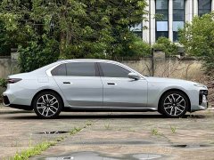 BMW 7 Series 2023 735Li M Sports Package - фото 3