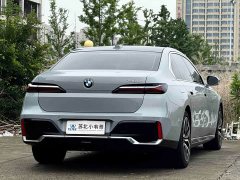 BMW 7 Series 2023 735Li M Sports Package - фото 4