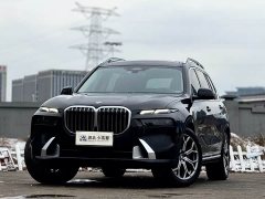 BMW X7 xDrive40i Luxury Package - фото 1