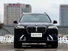 BMW X7 xDrive40i Luxury Package - фото 2
