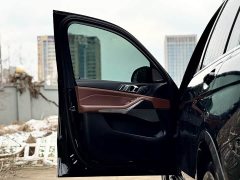 BMW X7 xDrive40i Luxury Package - фото 7