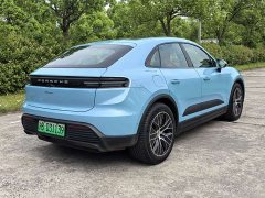Porsche 2024 Porsche Macan Electric Long Range - фото 18