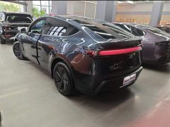 Tesla Model Y rear-wheel drive version - фото 8