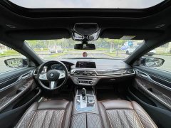 BMW 7 Series 2021 740Li Leading M Sports Package - фото 19