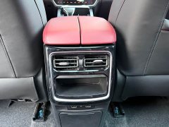 Jetour X70 PLUS 1.5T CVT Exclusive Edition 7-Seater - фото 16