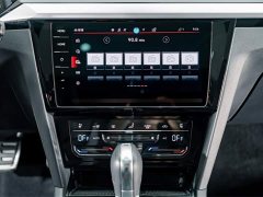 FAW-Volkswagen CC 380TSI eye-catching version - фото 11