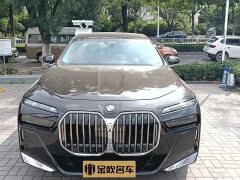 BMW 7 Series 2023 740Li M Sport Package - фото 4