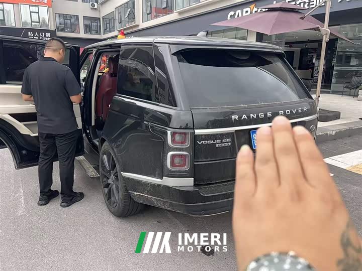 Land Rover Range Rover 2017 3.0 SC V6 Vogue Extended Edition - автомобиль из Китая