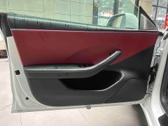 Tesla Model 3 rear-wheel drive version - фото 8