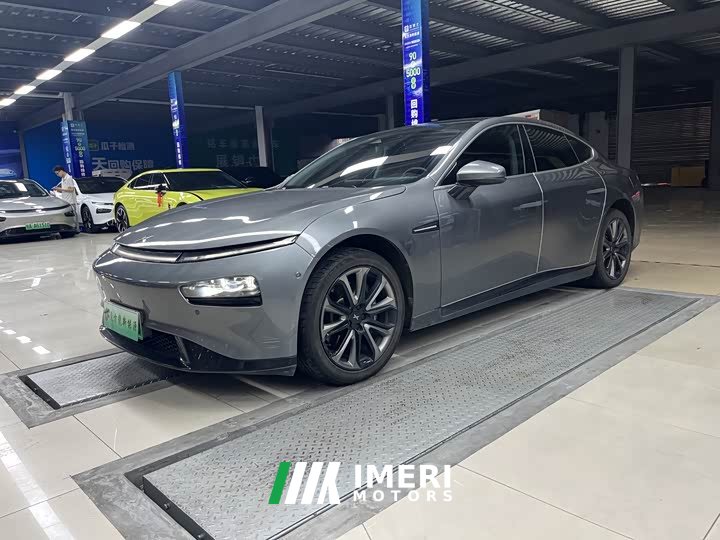 XPeng P7 2020 670N - автомобиль из Китая