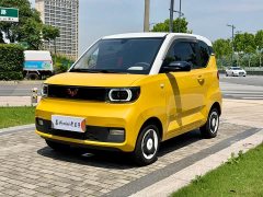 Wuling Hongguang MINIEV Macaron Sandwich 170km Lithium Iron Phosphate - фото 1