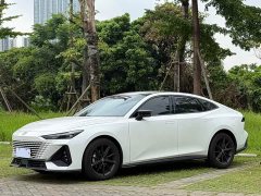 Changan UNI-V 2022 1.5T premium - фото 1