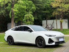 Changan UNI-V 2022 1.5T premium - фото 2