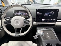 Voyah Lantu Dreamer PHEV four-wheel drive premium Qiankun version - фото 8