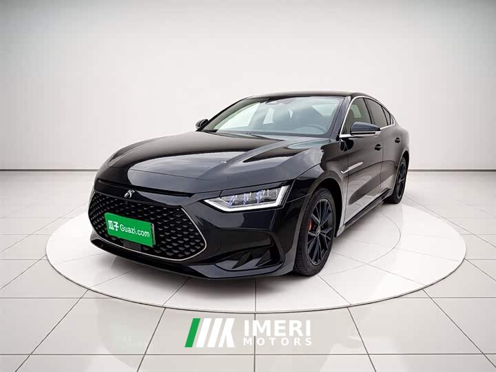 BYD Han DM-i Honor Edition 121KM Premium Type - автомобиль из Китая