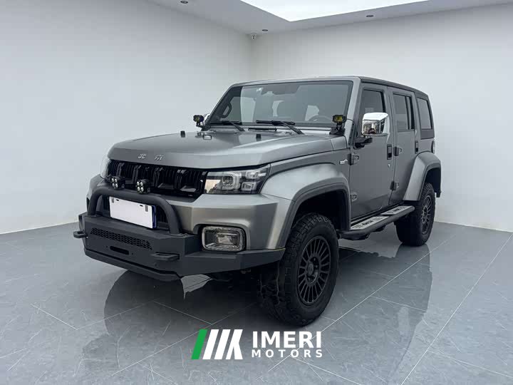 Beijing off-road BJ40 2.0T automatic four-wheel drive ring tower championship version - автомобиль из Китая