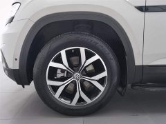 Lexus Touron 2020 facelift 530 V6 four-wheel drive luxury version - фото 17