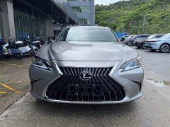 Lexus ES 200 Excellence Edition - фото 2