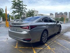 Lexus ES 200 Excellence Edition - фото 7
