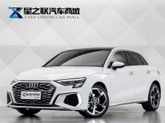 Audi A3 2024 Sportback 35 TFSI luxury sports - фото 1