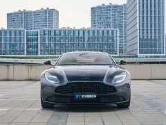 Aston Martin DB11 2019 4.0T V8 Coupe - фото 2