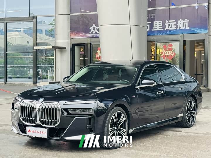 BMW 7 Series 2023 740Li M Sport Package - автомобиль из Китая