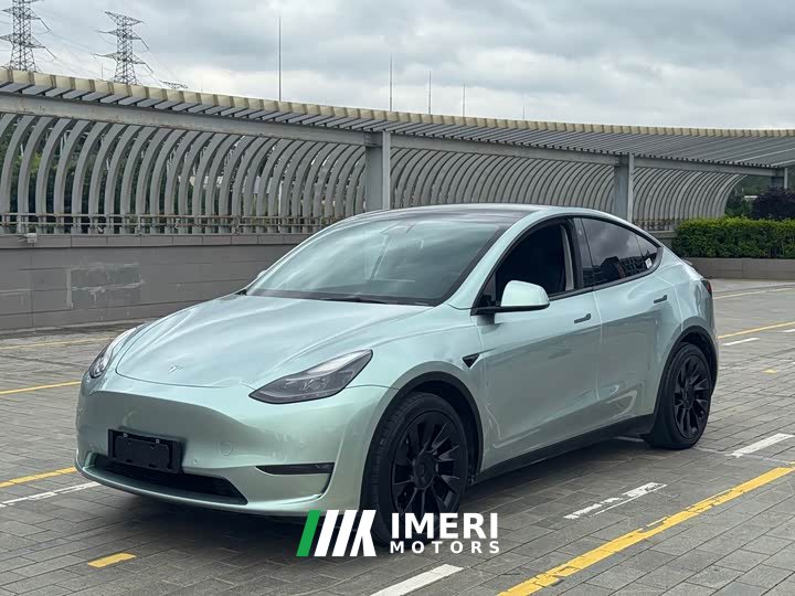 Tesla Model Y 2022 long-range all-wheel drive version - автомобиль из Китая