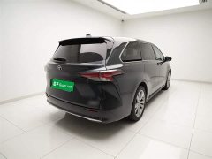 Toyota SIENNA 2023 2.5L Hybrid Premium Edition - фото 6