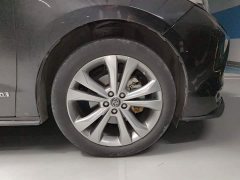 Toyota SIENNA 2023 2.5L Hybrid Premium Edition - фото 8