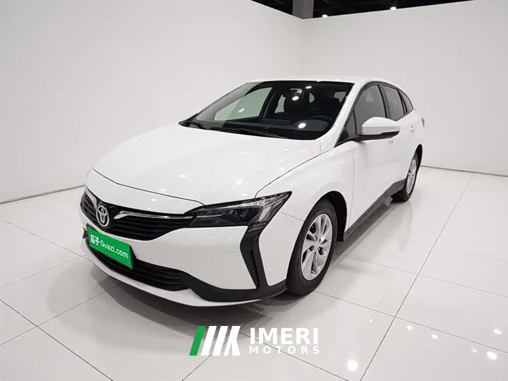 Lynk & Co Weilan 6 plug-in hybrid interconnected fashion - автомобиль из Китая
