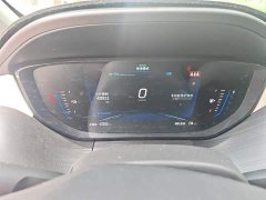 Lynk & Co Weilan 6 plug-in hybrid interconnected fashion - фото 7