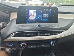 Lynk & Co Weilan 6 plug-in hybrid interconnected fashion - фото 9