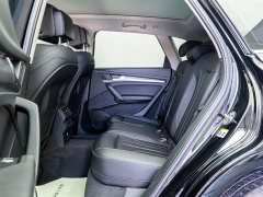 Audi Q5L 2022 40T luxury and dynamic - фото 12