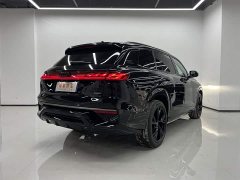 Audi Q6 2024 45 TFSI quattro Black Warrior Edition 6 seats - фото 4