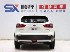 Nissan Qashqai 2.0L CVT XV Premium Edition - фото 5