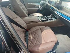 BMW 7 Series 2023 740Li M Sport Package - фото 7