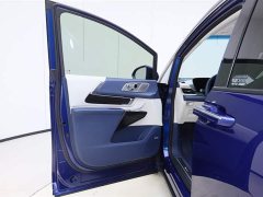 BMW Century 2.0T Six-Seater Yunshi Edition - фото 17