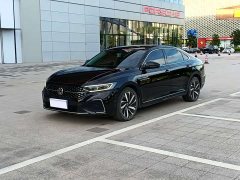 Volkswagen Passat 330TSI Deluxe Edition - фото 1