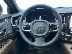 Volvo S90 B5 Zhiyuan Luxury Edition - фото 16