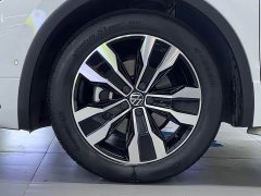 Volkswagen Tiguan L 330TSI automatic two-wheel drive R-Line version - фото 11