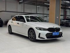 BMW 3 Series 325Li M Sports Package - фото 3