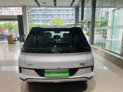 Lynk & Co Hiace 05 EV 520KM smart flight version - фото 5
