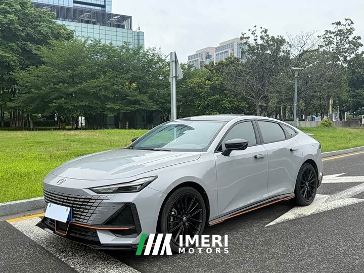 Changan UNI-V 1.5T sports version - автомобиль из Китая