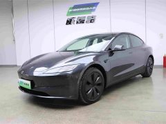 Tesla Model 3 rear-wheel drive version - фото 1