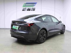 Tesla Model 3 rear-wheel drive version - фото 4