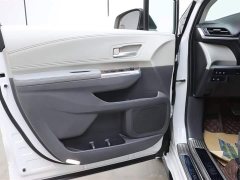 Toyota 2021 Toyota Sienna 2.5L Hybrid Deluxe Edition - фото 11