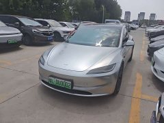 Tesla Model 3 rear-wheel drive version - фото 1