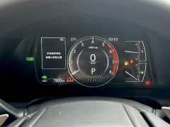 Lexus ES 300h Premium Edition - фото 4