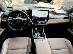 Lexus ES 300h Premium Edition - фото 6