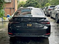 Lexus ES 300h Premium Edition - фото 9
